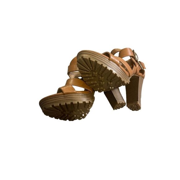 ✨Report Chunky Platform Sandal Sz 8.5 Heels✨ - Picture 5 of 6